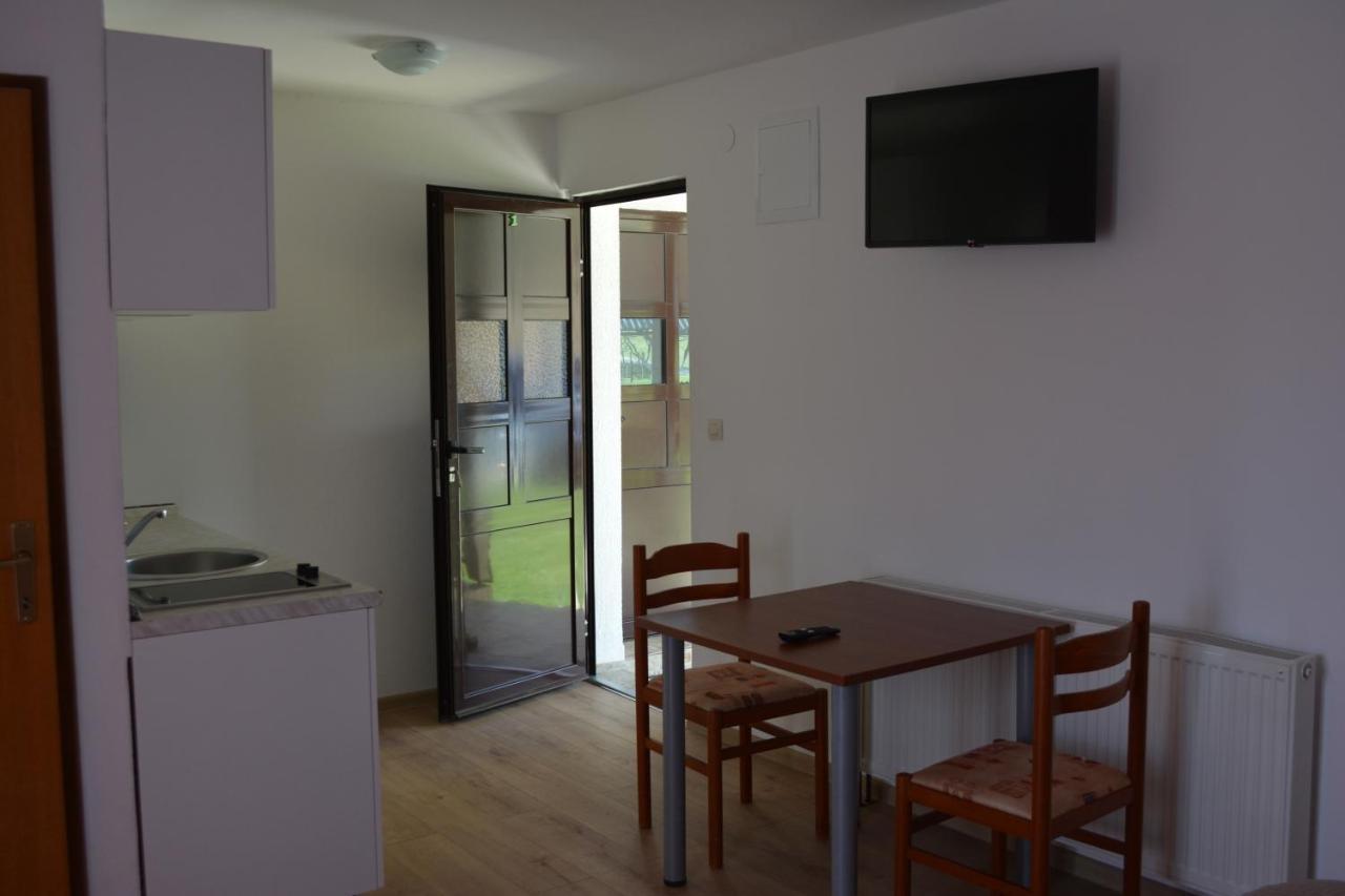 Guesthouse Andja Smoljanac Exteriér fotografie