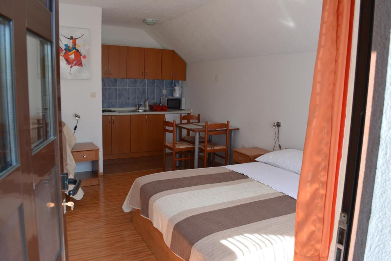 Guesthouse Andja Smoljanac Exteriér fotografie