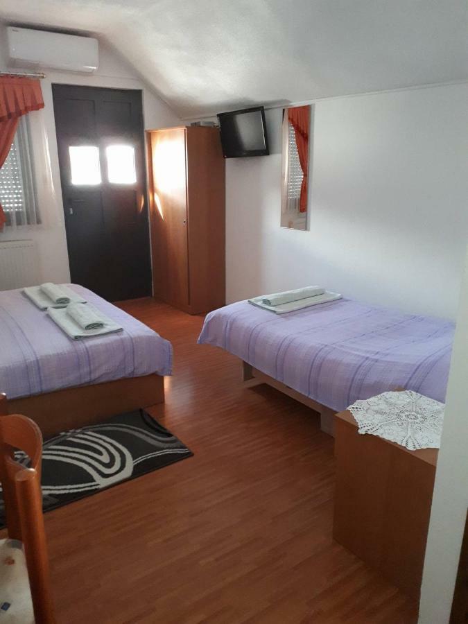 Guesthouse Andja Smoljanac Exteriér fotografie